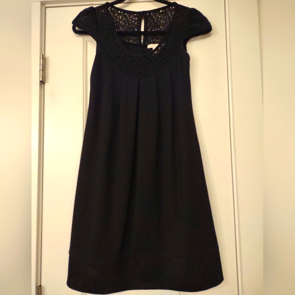 Charlotte Russe SZ M Black Laced Top Capped Shoulder Dress Mint Condition